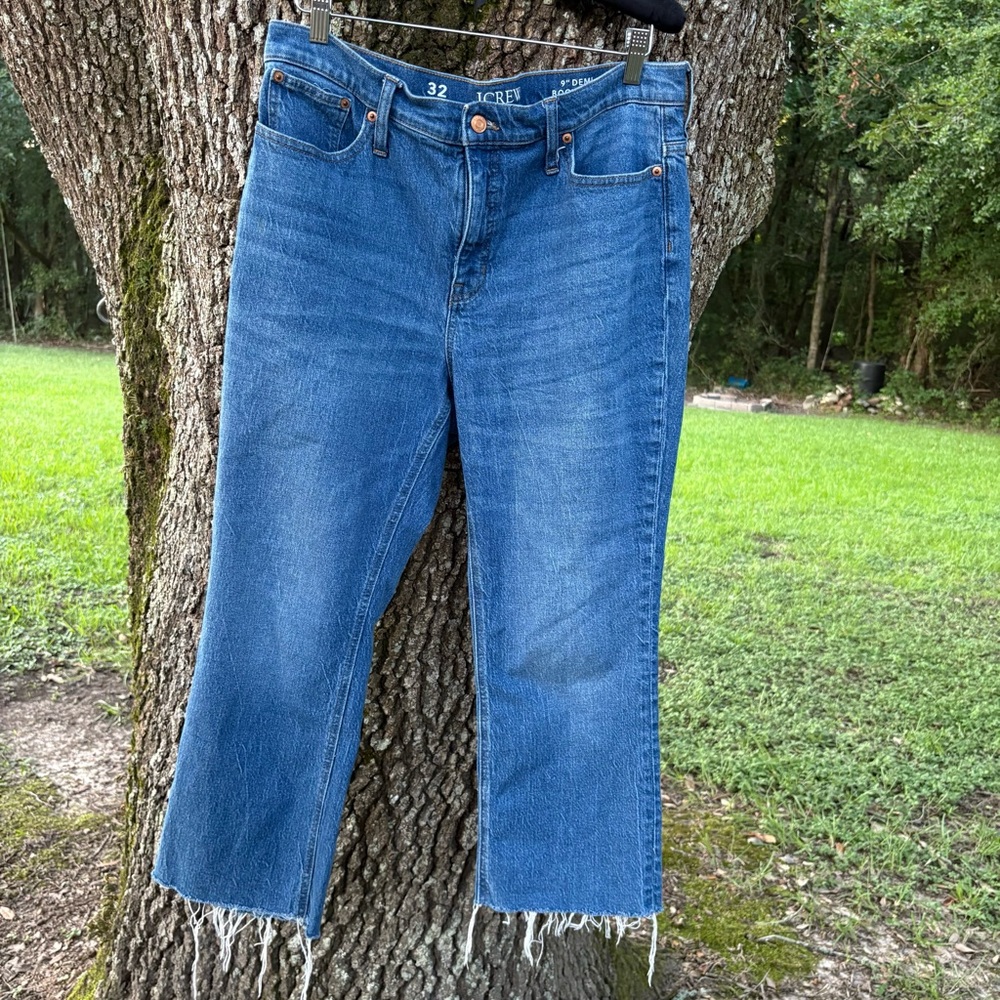 J CREW 32 DENIM 9" DEMI BOOT CROPPED RAW HEM BLUE JEANS FIVE POCKET GUC